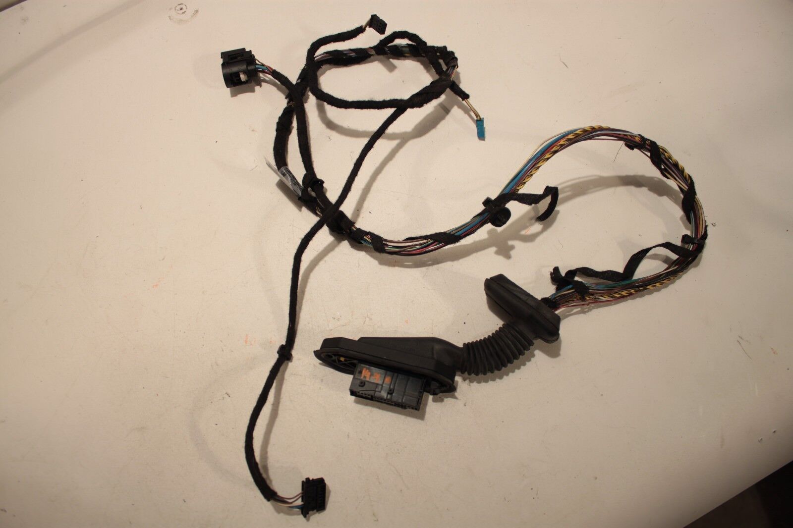 2004 - 2009 BMW X3 E83 REAR LEFT SIDE DOOR WIRE WIRING HARNESS CABLE