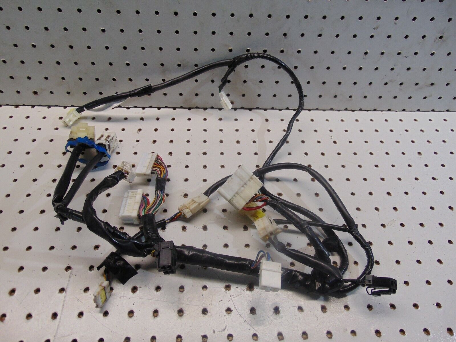 2005 2006 2007 INFINITI G35 FRONT LEFT DRIVER SEAT WIRING HARNESS LH OEM L2