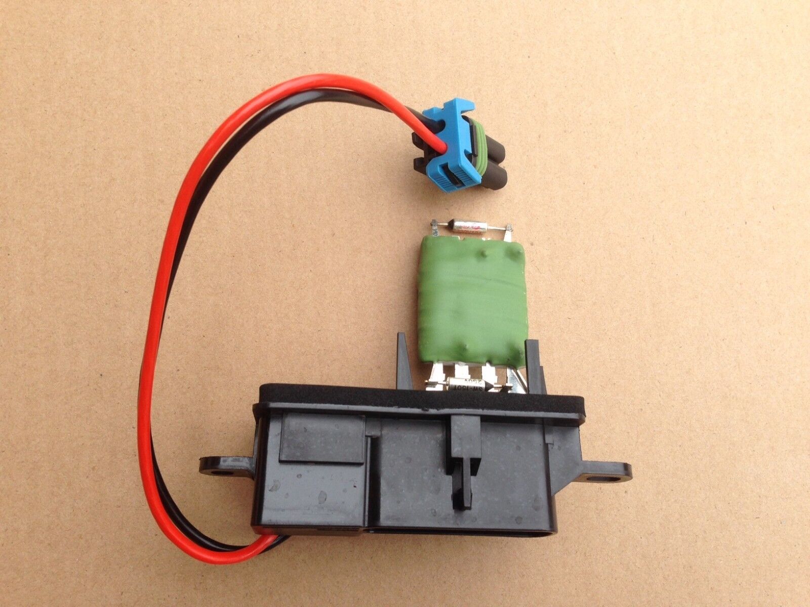 1581087 R003-1 New HVAC Blower Motor Resistor OEM# 15305077 20293, 158770